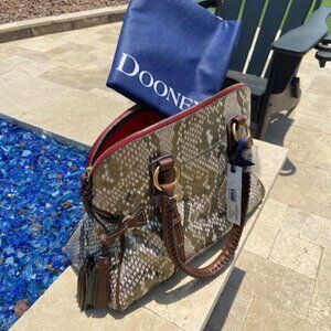 Dooney & Bourke purse